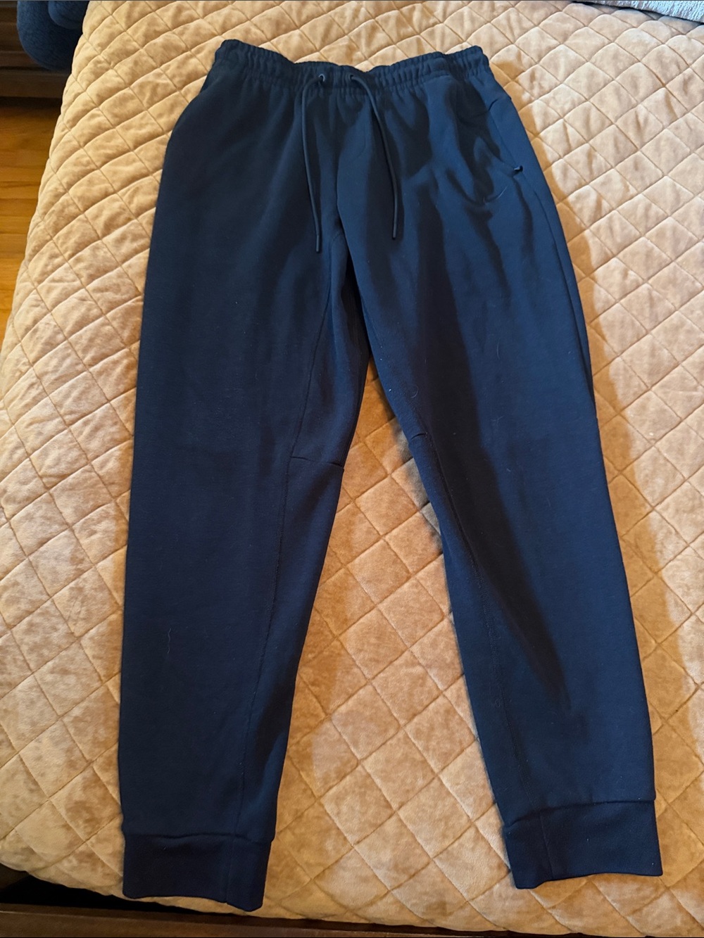 Nike Men's Black Jogger Sweatpants - Slim Fit